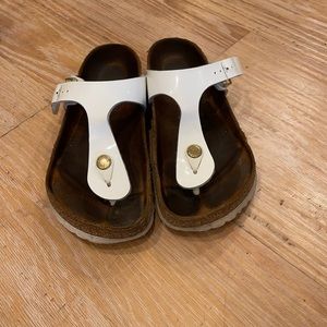 White Gizeh Birkenstock Sandal